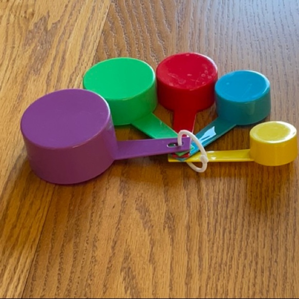 Colorful Measuring Cups Set - Picture 3 of 4